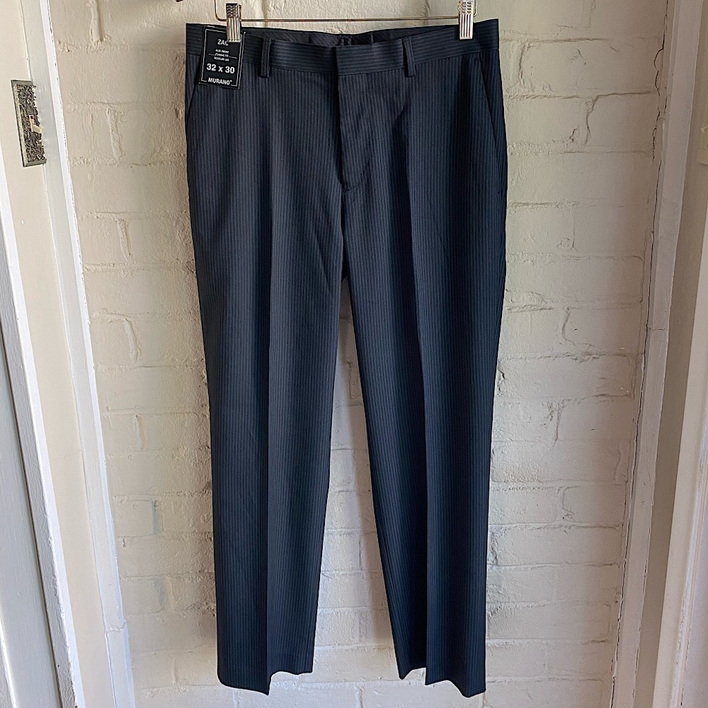 Murano NWT 32 x 30 flat front classic fit regular leg Zac black striped